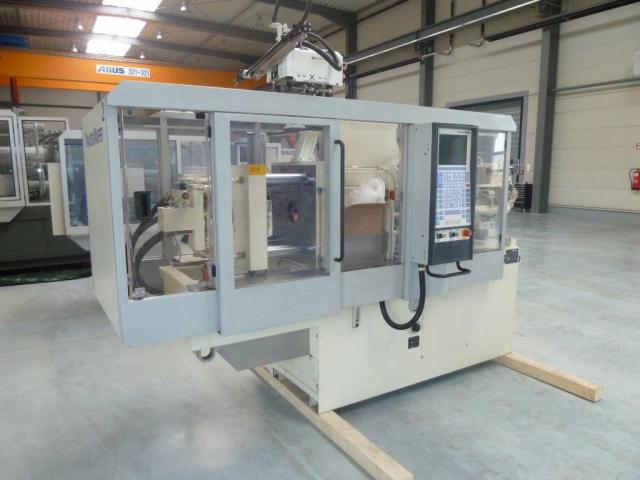 Krauss Maffei KM 40 - 220 C WIN