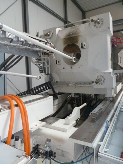 Krauss Maffei KM 650 - 3500 - 1900 CZ WEN